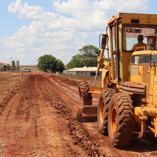 Serranópolis do Iguaçu: Iniciada obra de Pavimentação Asfáltica na Linha Esquina Represo