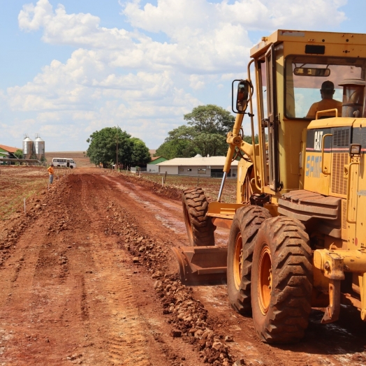 Serranópolis do Iguaçu: Iniciada obra de Pavimentação Asfáltica na Linha Esquina Represo