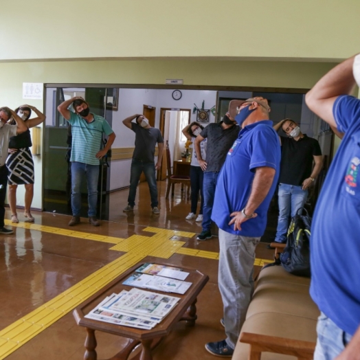 Servidores do Paço Municipal  participam de Ginástica Laboral em Missal