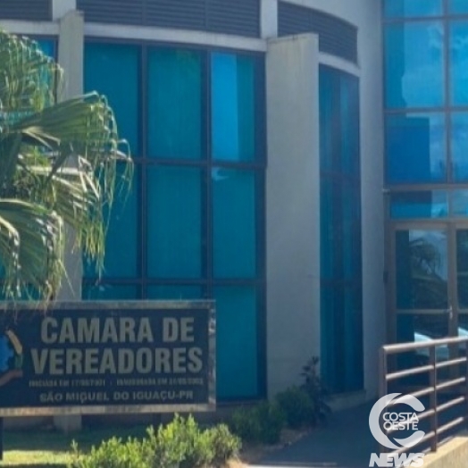 Sessão da câmara de São Miguel do Iguaçu discute projetos de lei e indicações