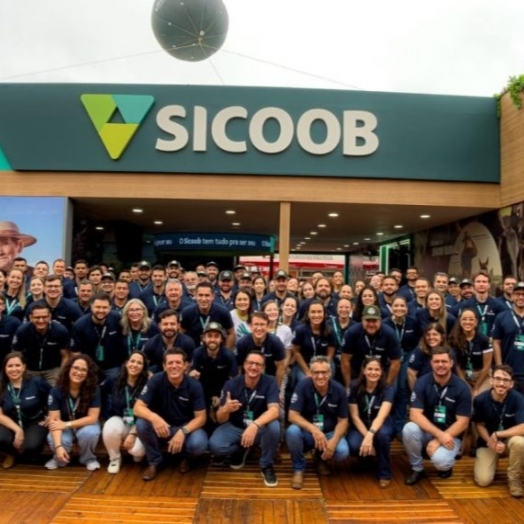 Sicoob dobra meta e tem participação histórica no Show Rural