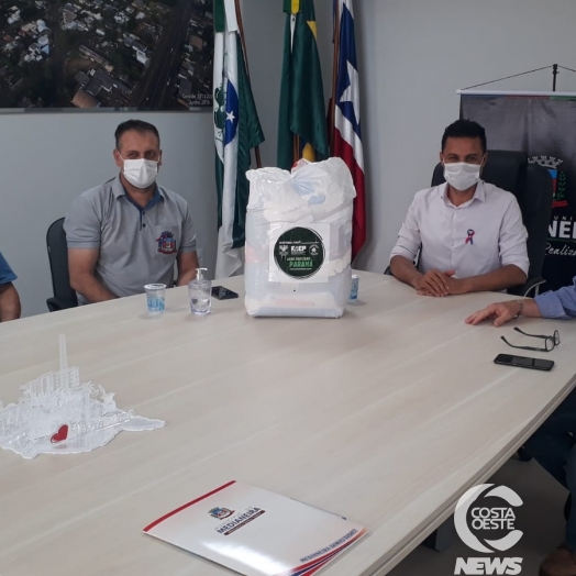Sindicato Rural distribui cestas básicas em Medianeira