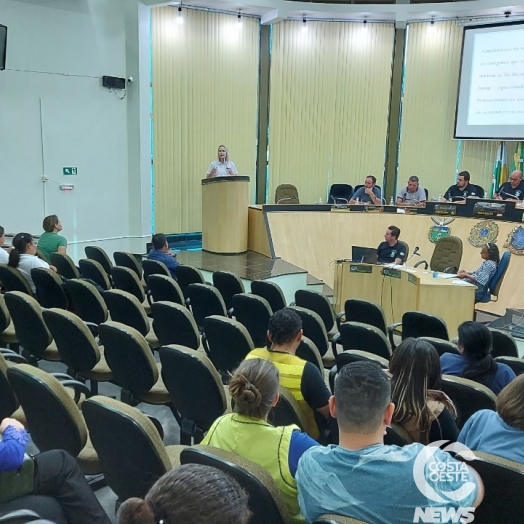 Sindicato usa tribuna da câmara de São Miguel do Iguaçu para pedir implantação do salário mínimo estadual