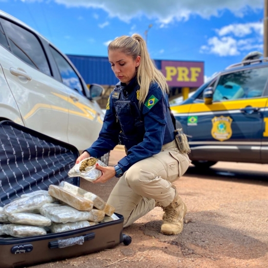 Supermaconha: PRF apreende Skunk em Céu Azul