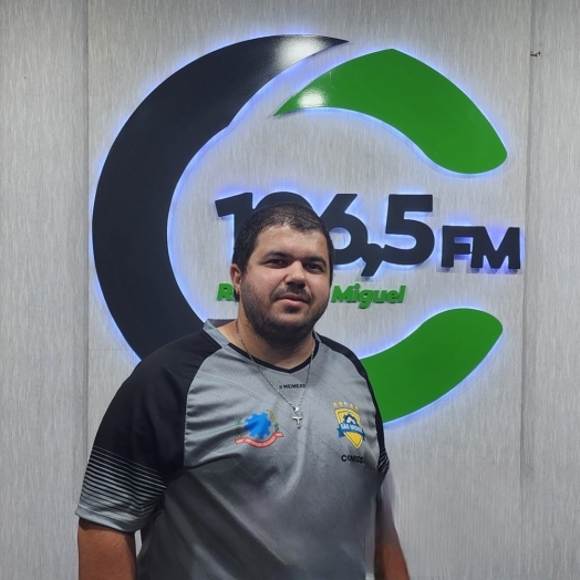 Técnico do São Miguel Futsal, o Luizinho, projeta evolução na Série Ouro e convoca torcida para último amistoso