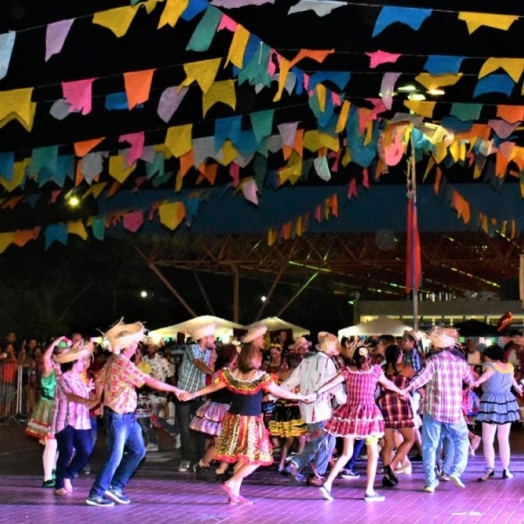 Temporada de Festas Juninas: Faculdade UNIGUAÇU realiza hoje, sexta-feira (03) Arraia que deve animar acadêmicos e funcionários