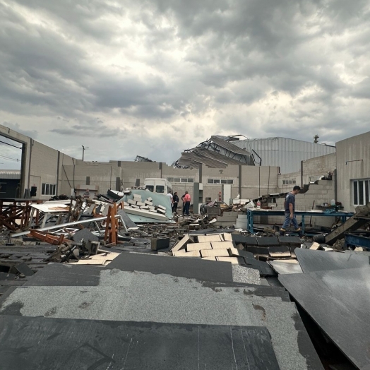 Temporal causa estragos em Itaipulândia e Missal