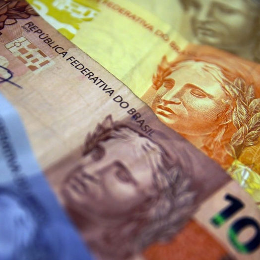 Trabalhadores começam a receber hoje benefício emergencial
