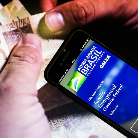 Trabalhadores nascidos em agosto podem sacar auxílio emergencial