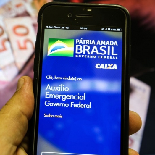 Trabalhadores nascidos em março podem sacar auxílio emergencial