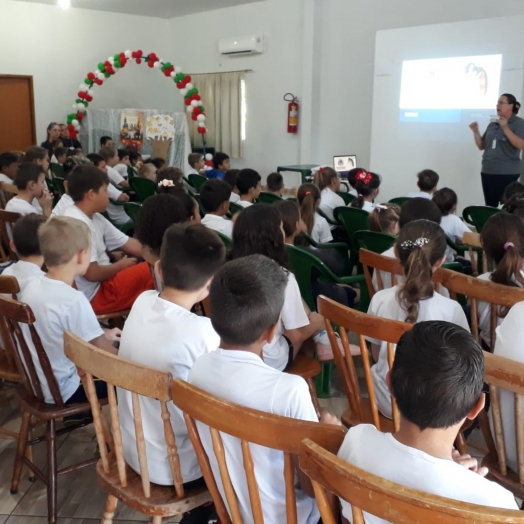 Trabalho a campo e interação com escolas são estratégias para brecar dengue em Santa Helena