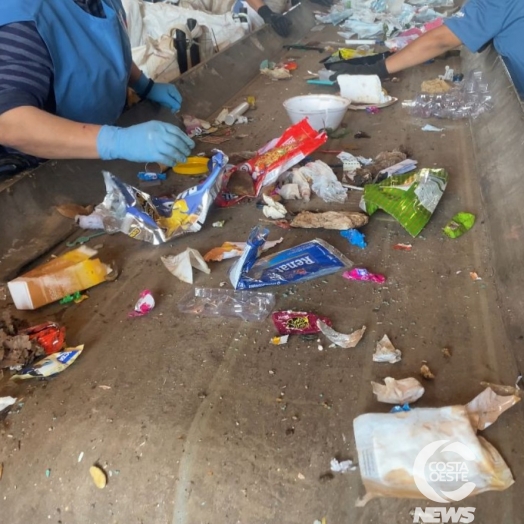 TRABALHO DOS RECICLADORES DA ASSAMA