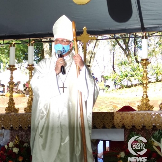 Dom Sergio encerra programação na Santa em Itaipulândia; confira as imagens