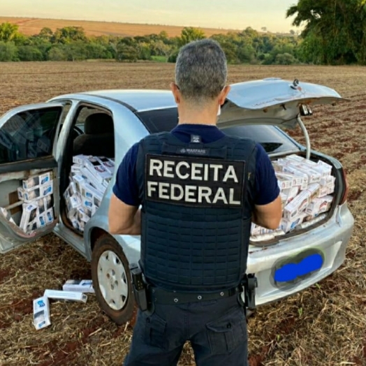 Veículo carregado com cigarros contrabandeados é apreendido em Santa Terezinha de Itaipu