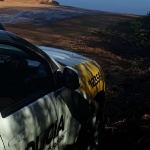 Veículo Gol é furtado na prainha de Entre Rios do Oeste