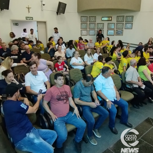 Zilmar Tramontin do Karatê de São Miguel do Iguaçu recebe homenagem na Câmara Municipal